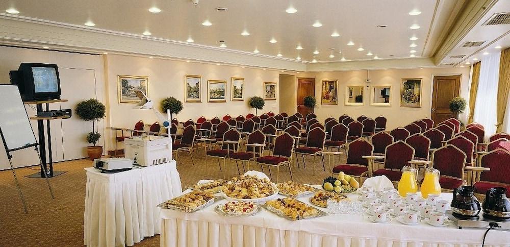 Park Royal Hotel Adana